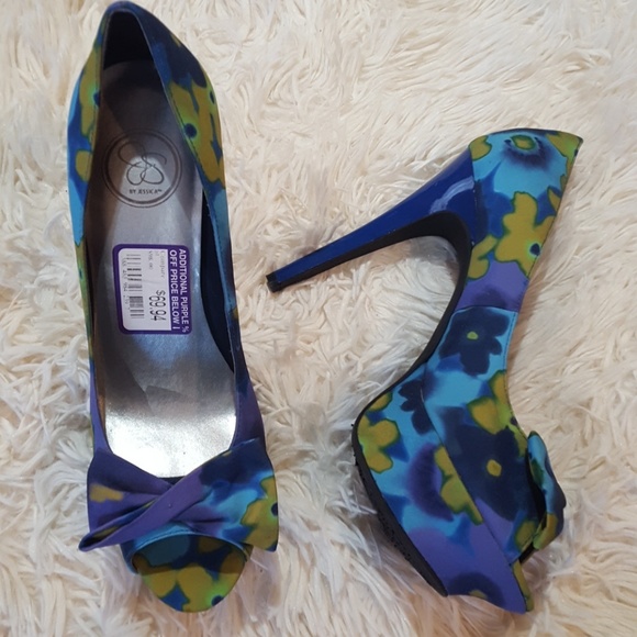 Jessica Simpson heels - Picture 3 of 8